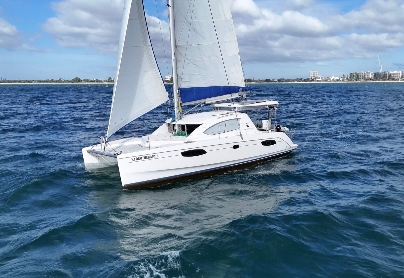 Leopard Catamarans 384, photo 4