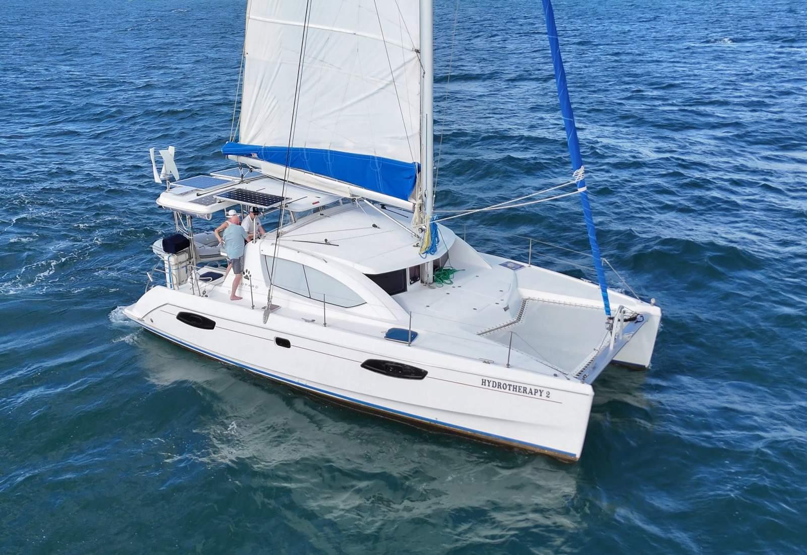 Leopard Catamarans 384, photo 5