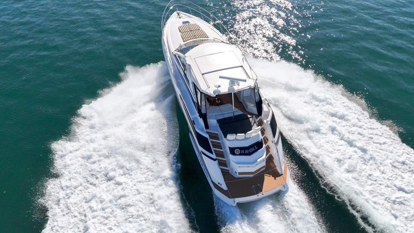 Regal 52 Sports Coupe, photo 7