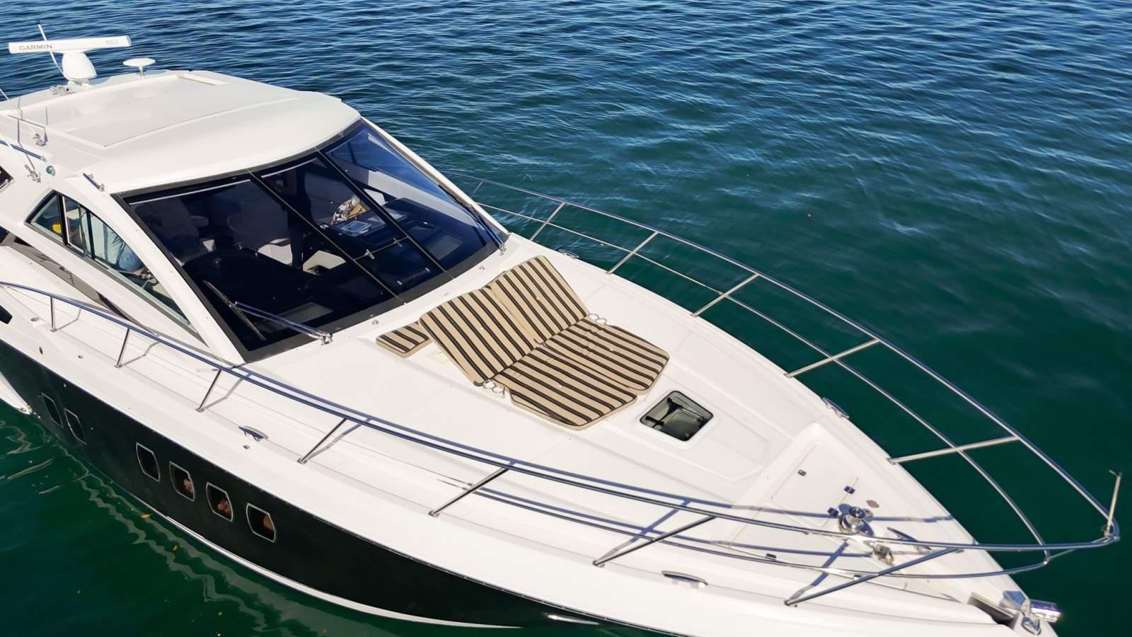 Regal 52 Sports Coupe, photo 8