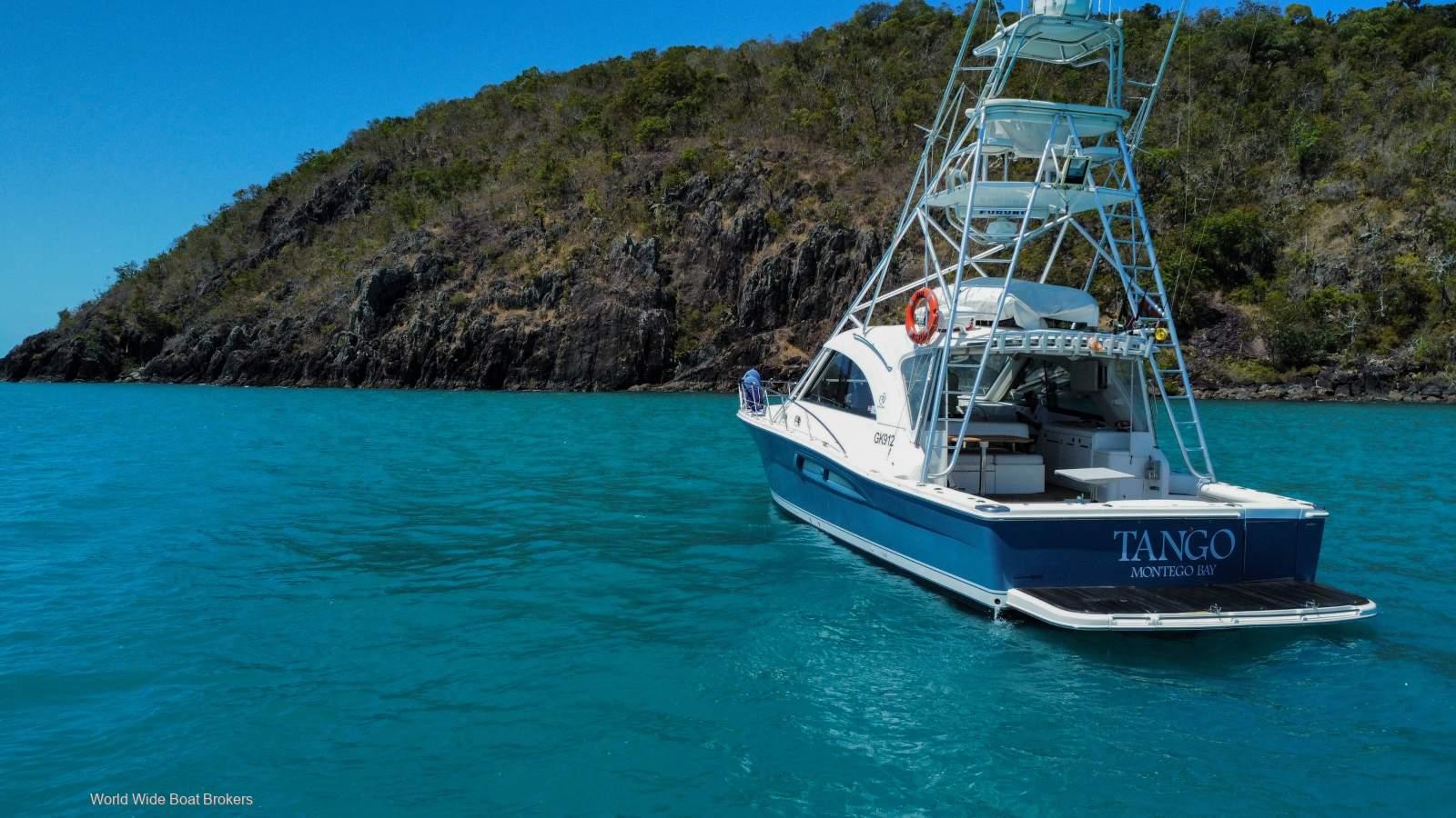 Riviera 48 Offshore Express, photo 5