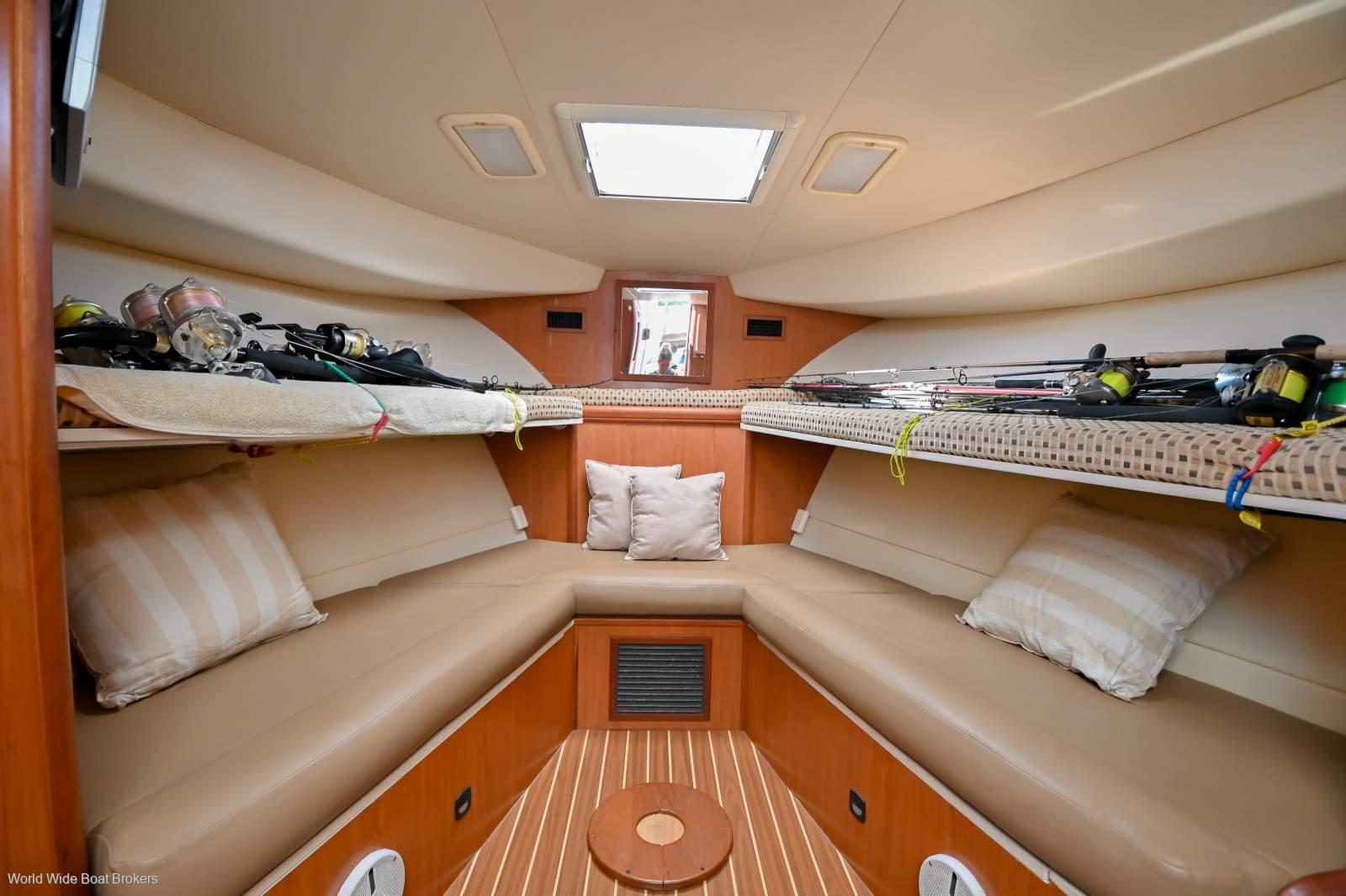 Luhrs 31 Open Tower, photo 4