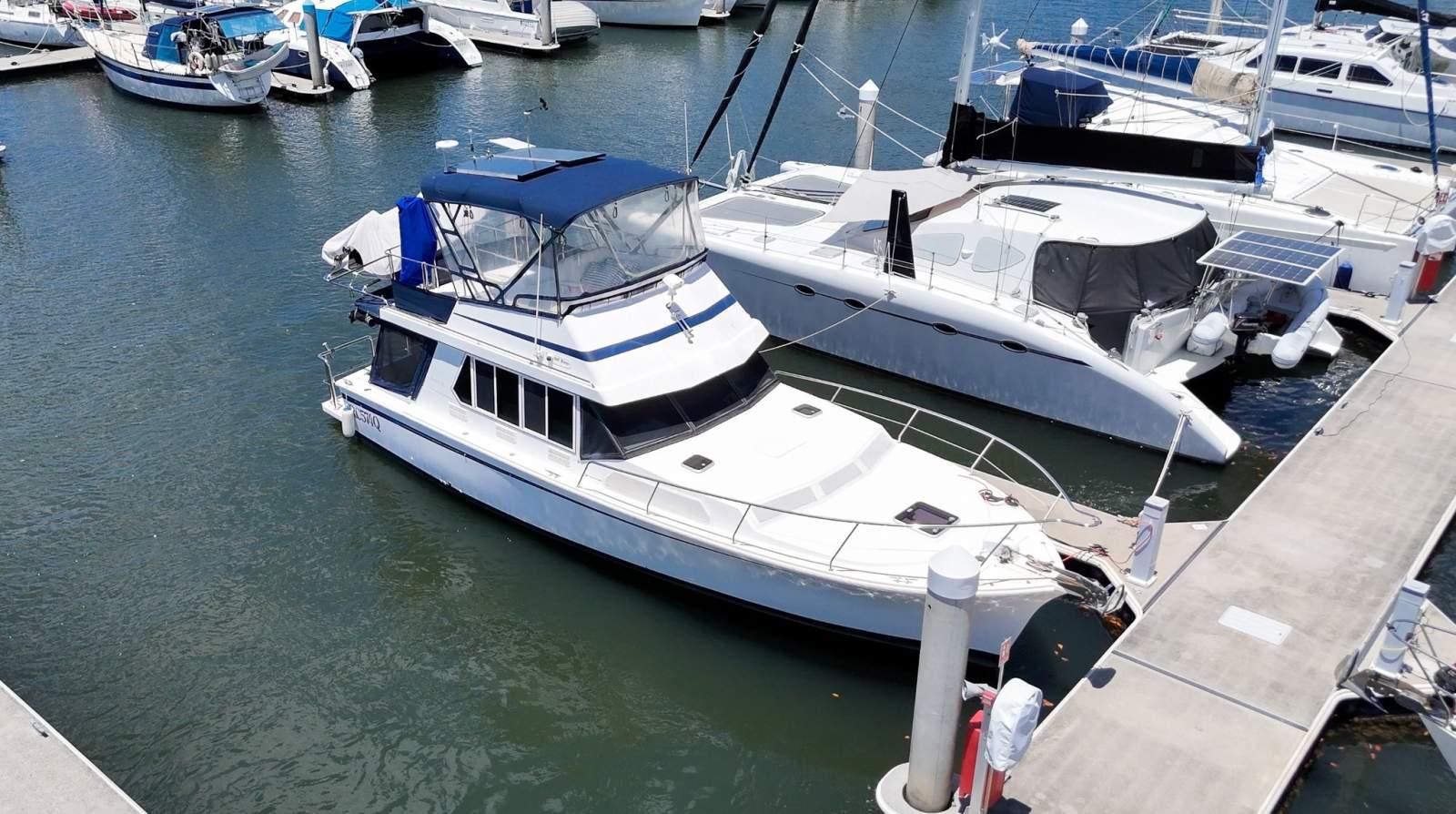 Fairway 36 Flybridge Cruiser, photo 8
