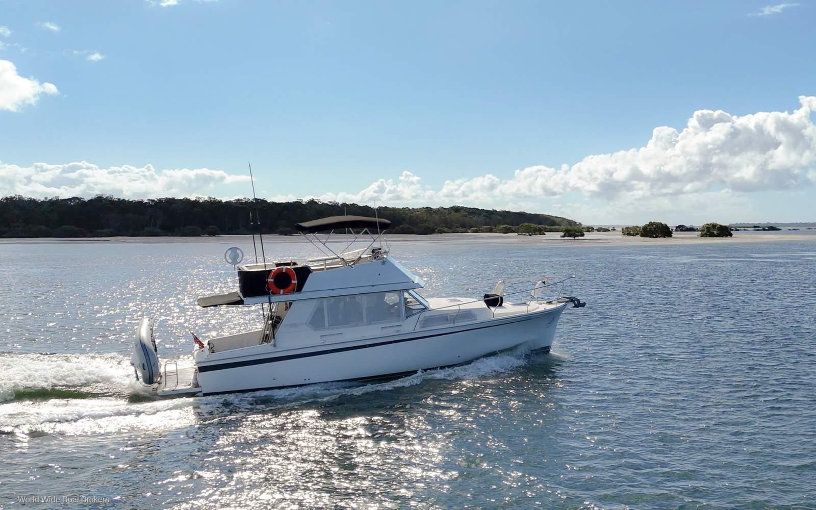 Fairway 36 Flybridge Cruiser, photo 2