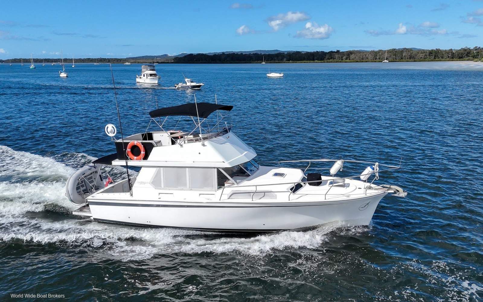 Fairway 36 Flybridge Cruiser